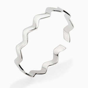 925 Sterling Silver Baby Zigzag Bracelet Bangle by Krysaliis
 Gift Boxed
